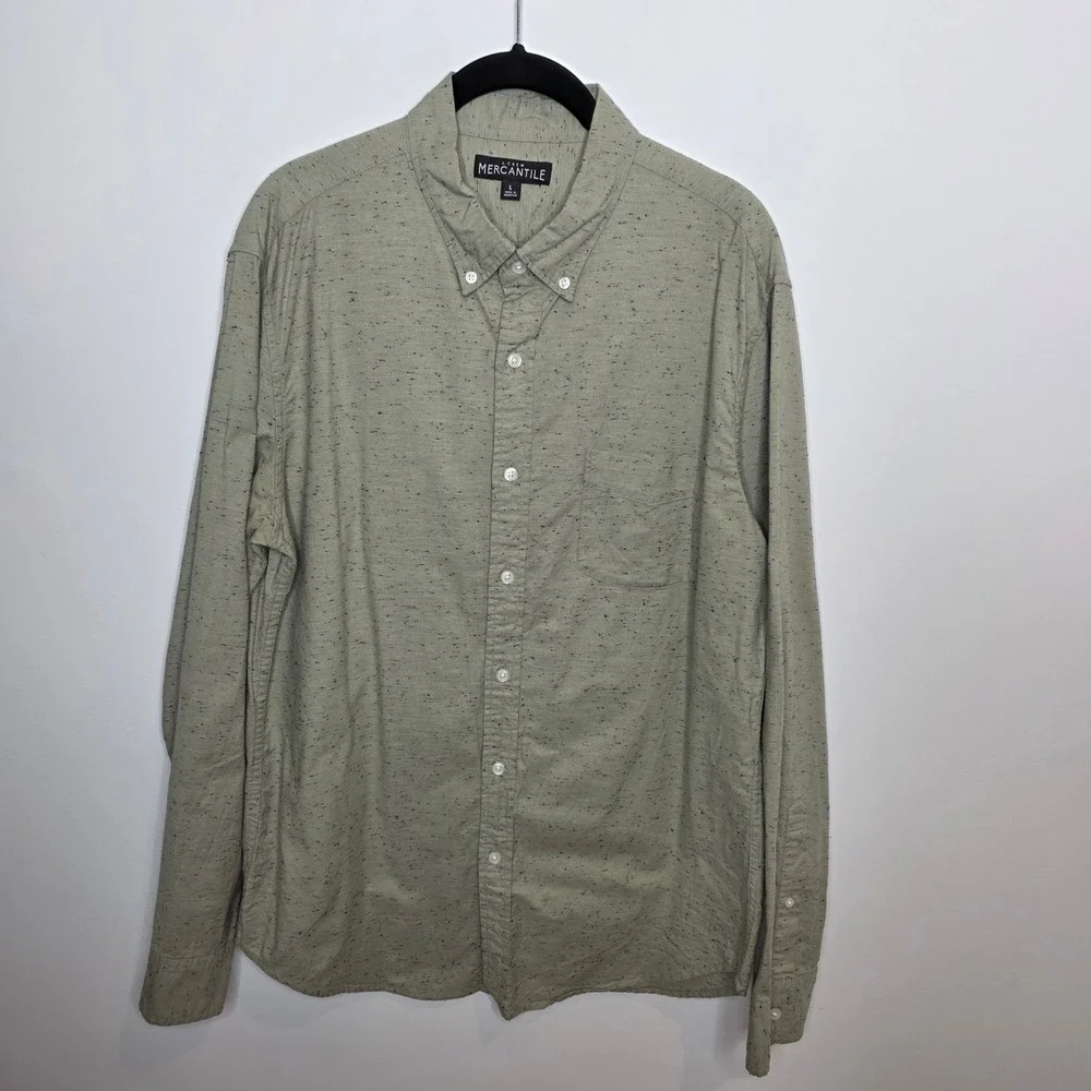 J. Crew Mercantile Button Up Mens Large‎